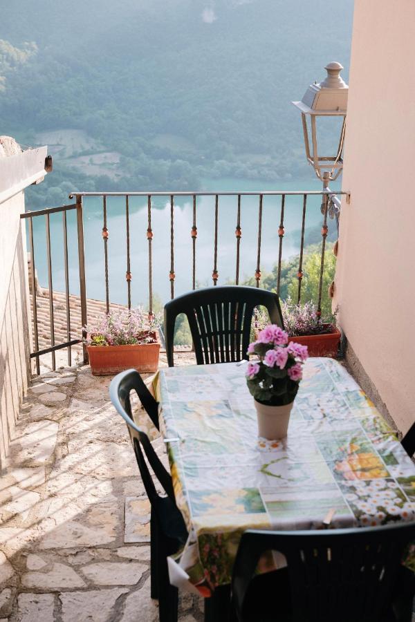 Lago Del Turano - La Taverna Con Cucina Open Space E Free Wi-Fi Ascrea エクステリア 写真