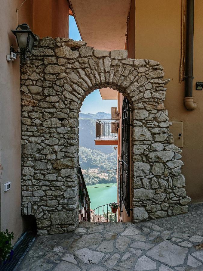 Lago Del Turano - La Taverna Con Cucina Open Space E Free Wi-Fi Ascrea エクステリア 写真