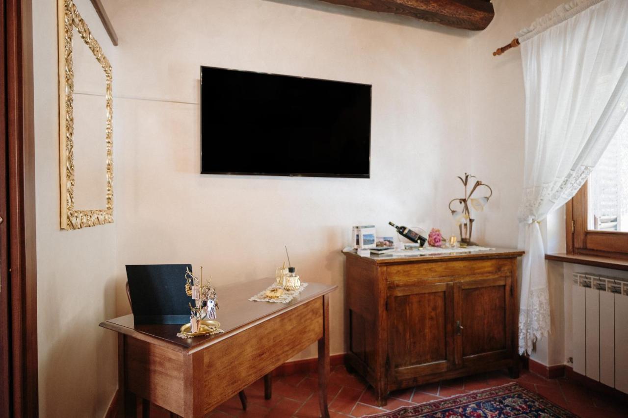 Lago Del Turano - La Taverna Con Cucina Open Space E Free Wi-Fi Ascrea エクステリア 写真