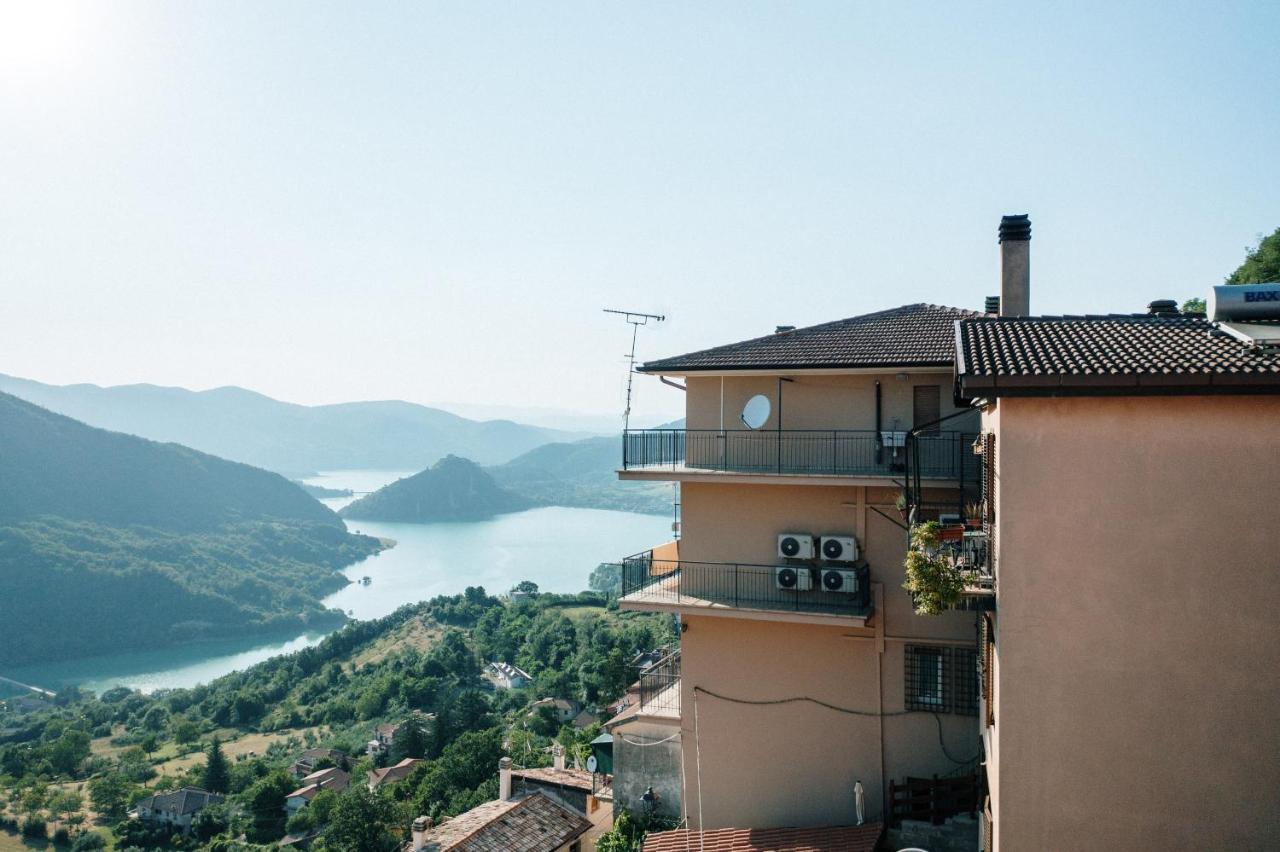 Lago Del Turano - La Taverna Con Cucina Open Space E Free Wi-Fi Ascrea エクステリア 写真